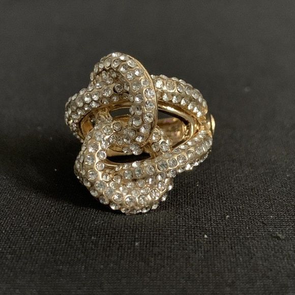 INC International Concepts INC Gold-Tone Crystal Flower Knot Ring Size 6 - Picture 1 of 5